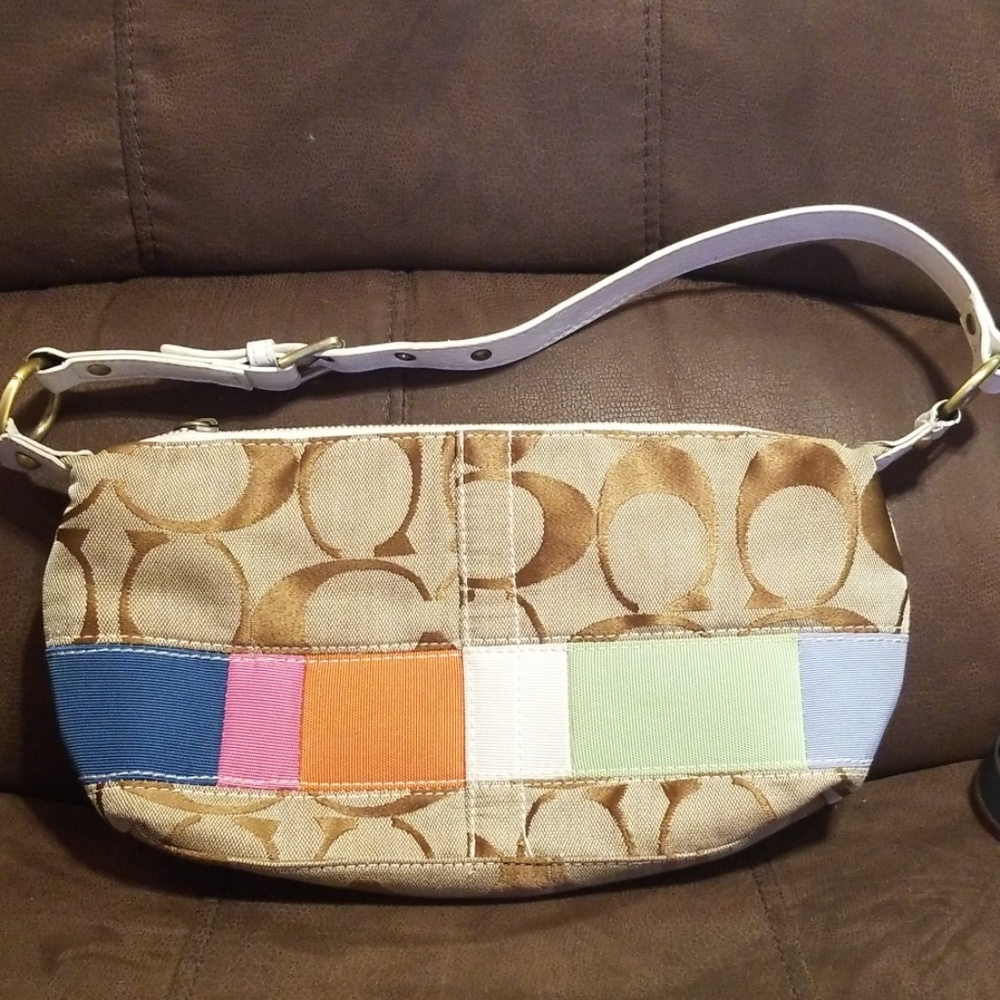 Coach purse - Picture 2 of 4
